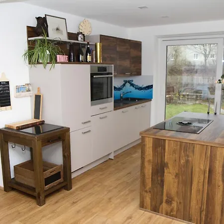 Newworkcenter Apartment