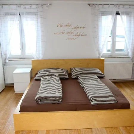 Newworkcenter Apartment *